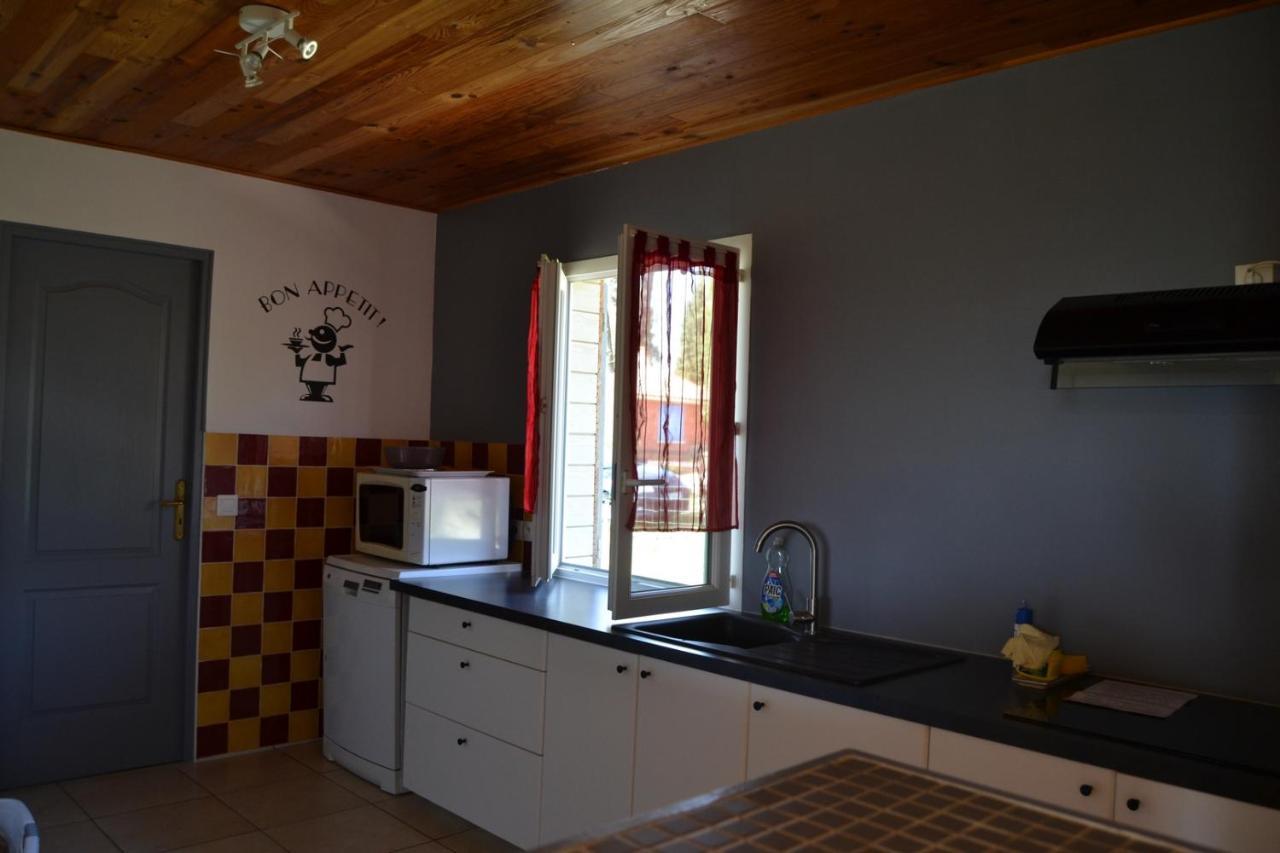 Village De Gites Les Olivettes Saint-Dezery Zewnętrze zdjęcie