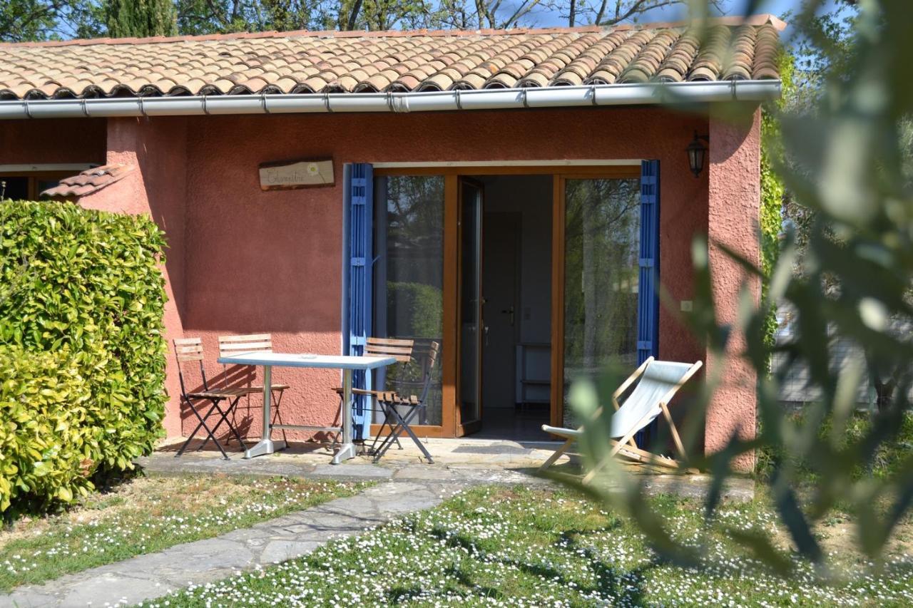 Village De Gites Les Olivettes Saint-Dezery Zewnętrze zdjęcie